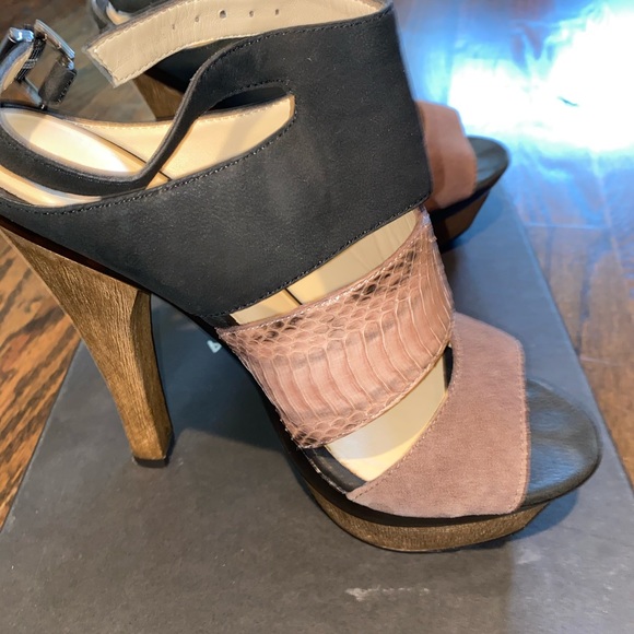 Pelle Moda Multi Color Heel - Picture 5 of 6